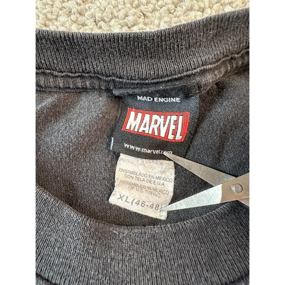 VINTAGE Marvel Mad Engine Shirt Mens Extra Large Black Hero Cast Big Print FLAW - Picture 4 of 13